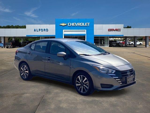 2025 Nissan Versa SV in Gun Metallic — front three-quarter view